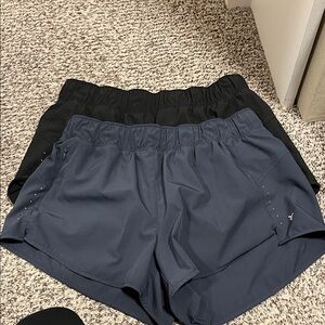 Old Navy Women's Black and Navy shorts bundle